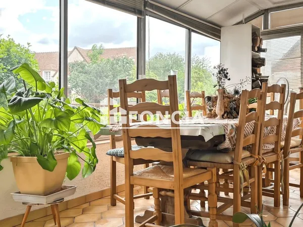 Noiseau - Maison familiale, 3 chambres, véranda et jardin de 450 m² - 363 500
