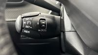 Peugeot 2008 1.2 PureTech 100ch S&S Allure — photo 25