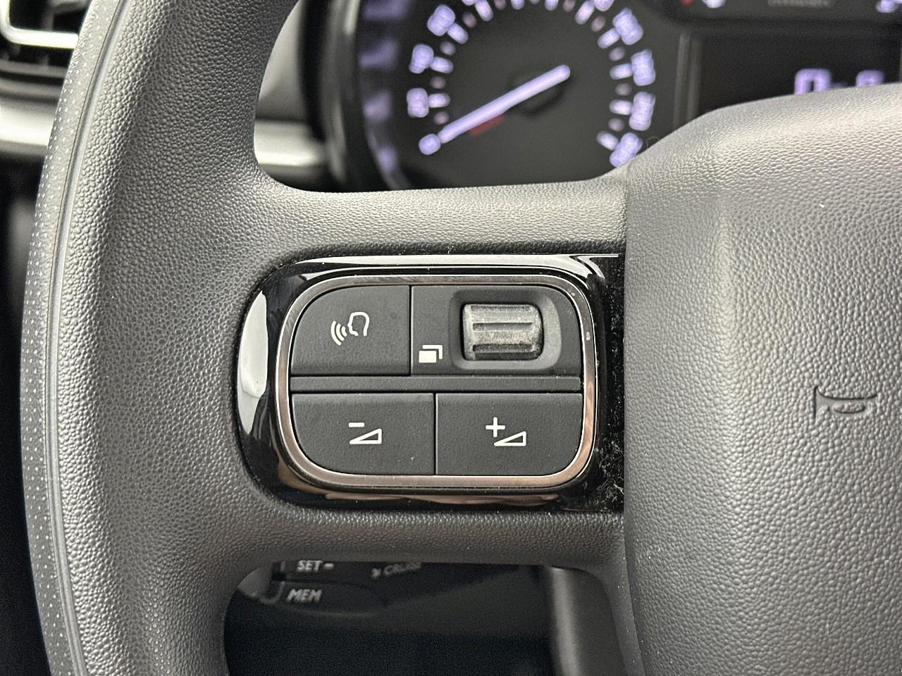 Citroën C3 puretech 110 s&s eat6 shine — photo 20