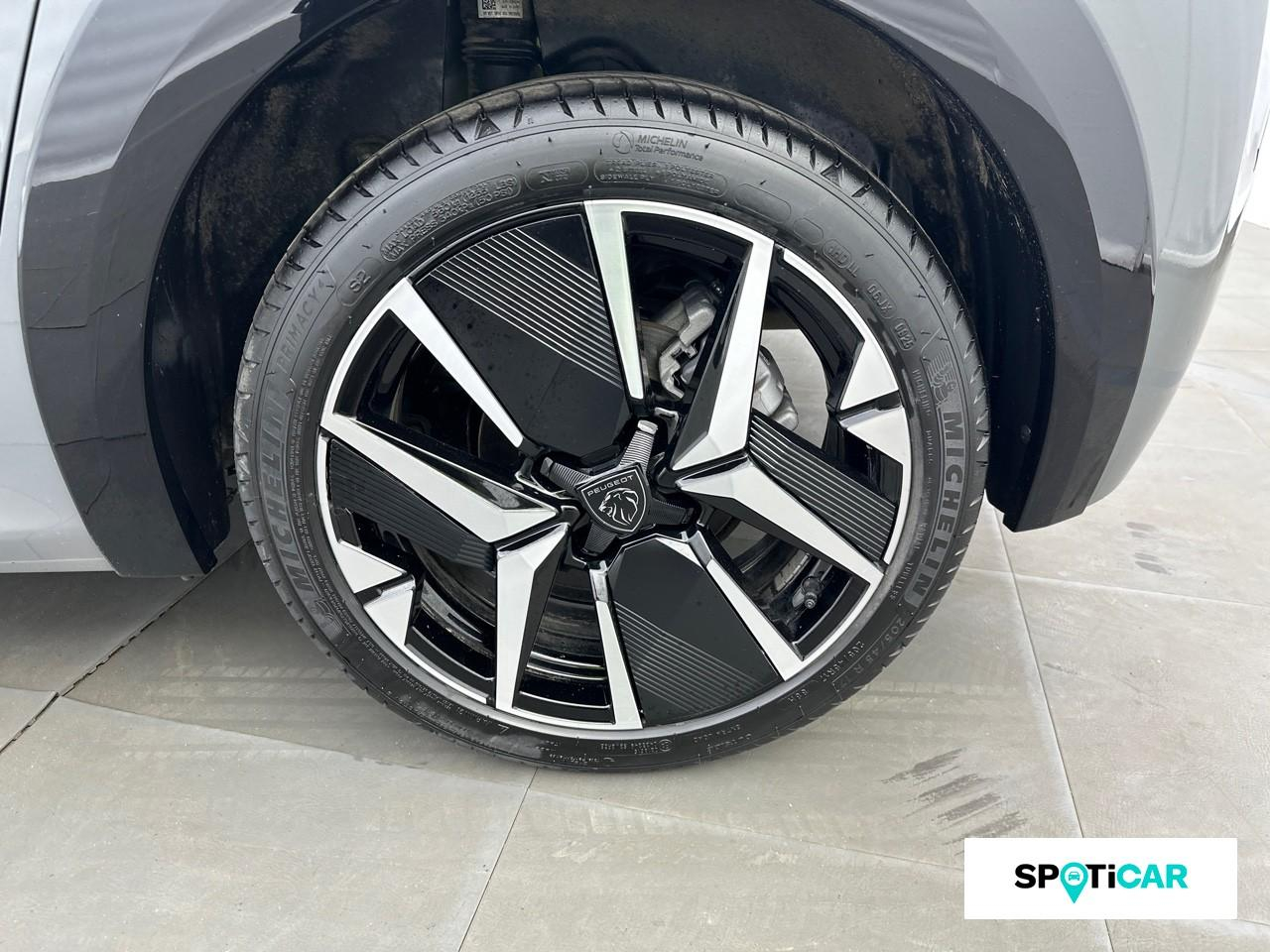 Peugeot 208 1.2 hybrid 145ch gt e-dcs6 — photo 11