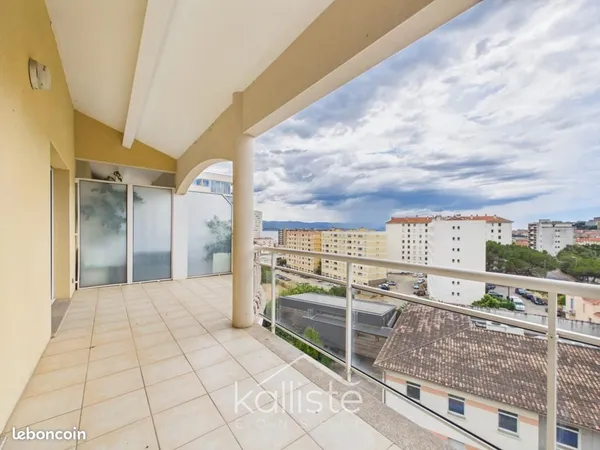 Duplex 3 pièces 90 m²