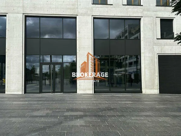 Local commercial 231 m²