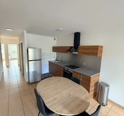 LEXY : APPARTEMENT MEUBLE T3