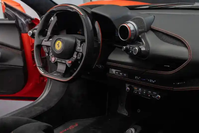 Ferrari F8 tributo 3.9  v8 biturbo 720ch — photo 24