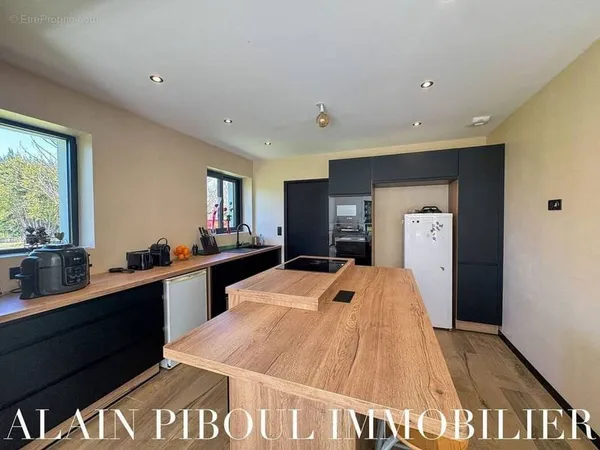 Maison 5 pièces 141 m²