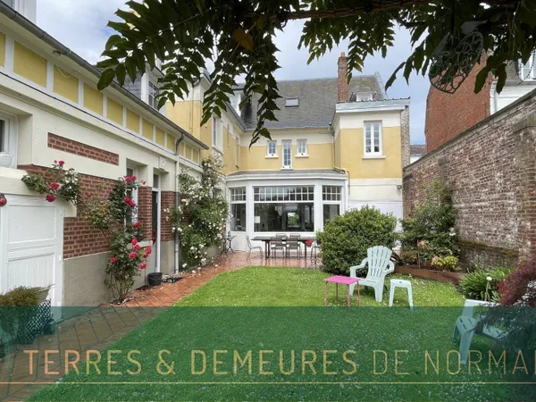 Maison de ville 11 pièces 233 m²