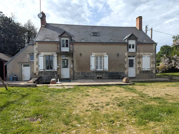 Maison de campagne avec grange à porteau sur 1ha5 !