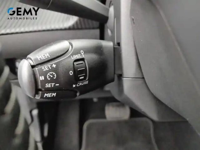 Peugeot 208 electrique 50 kwh 136ch — photo 31
