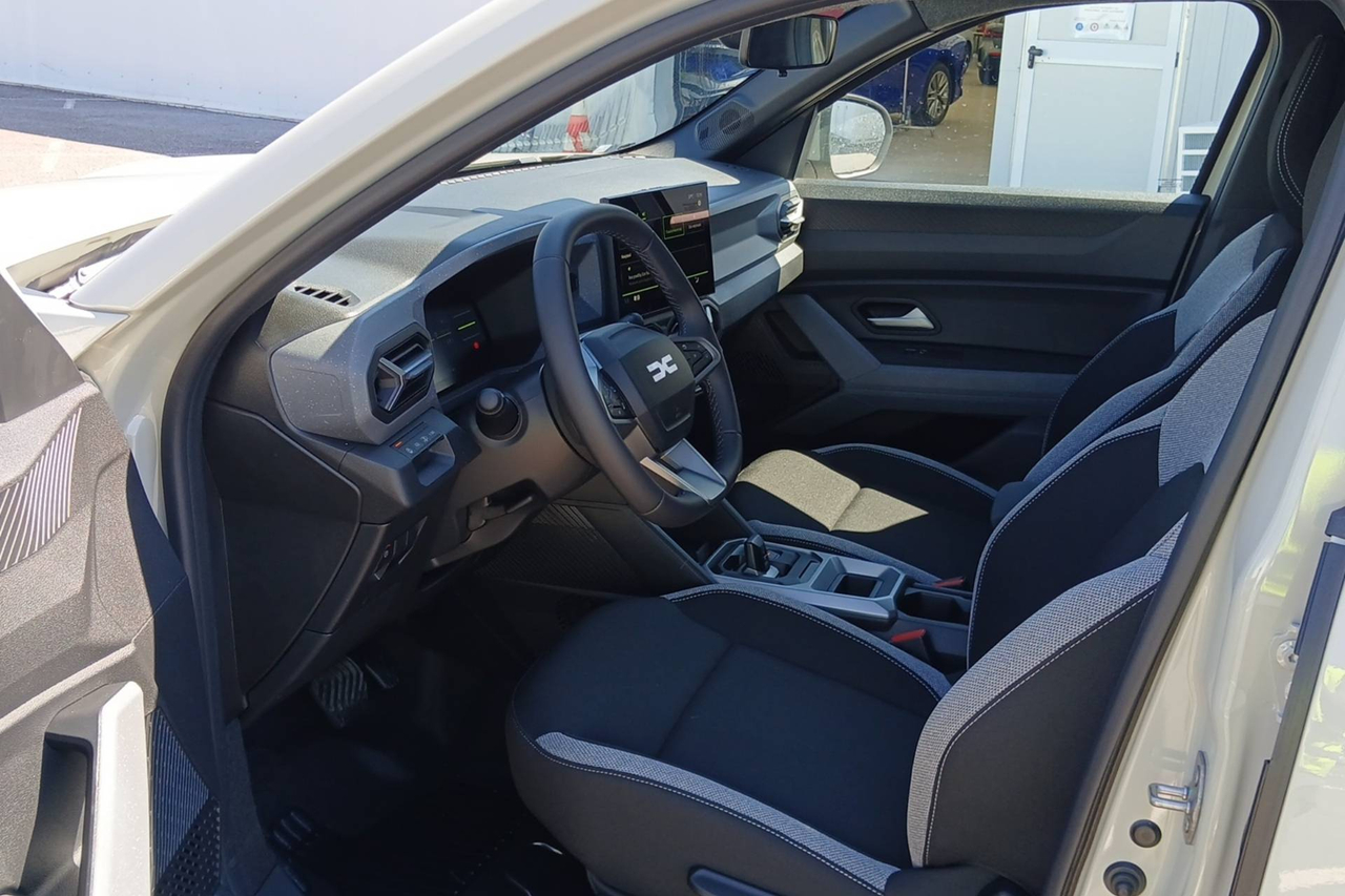 Dacia Duster — photo 10