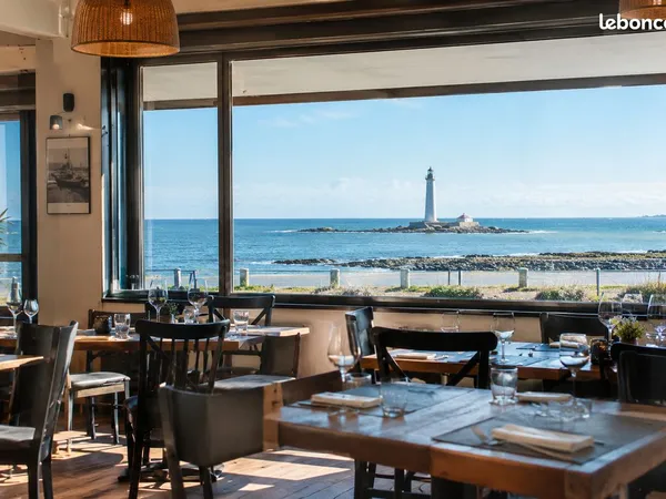 Bar, fonds de commerce, restaurant, tabac 400 m² PONT L ABBE