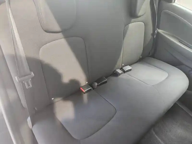 Renault Zoé zoe r110 - 22b — photo 25