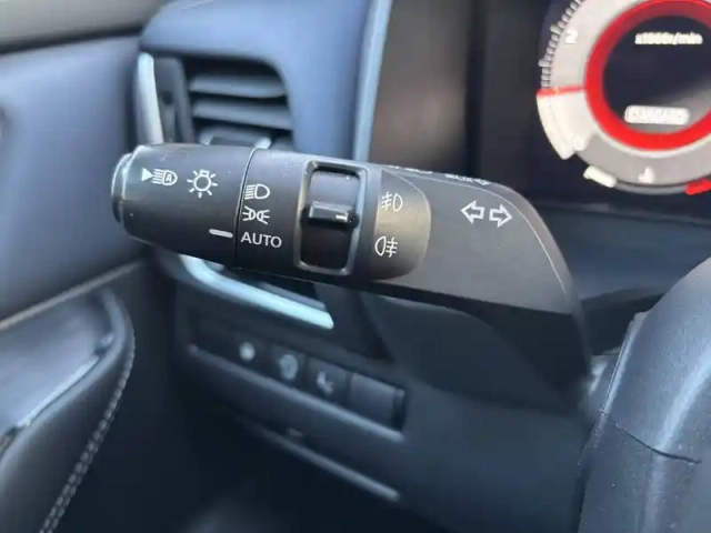 Nissan Qashqai mild hybrid 140 ch — photo 25