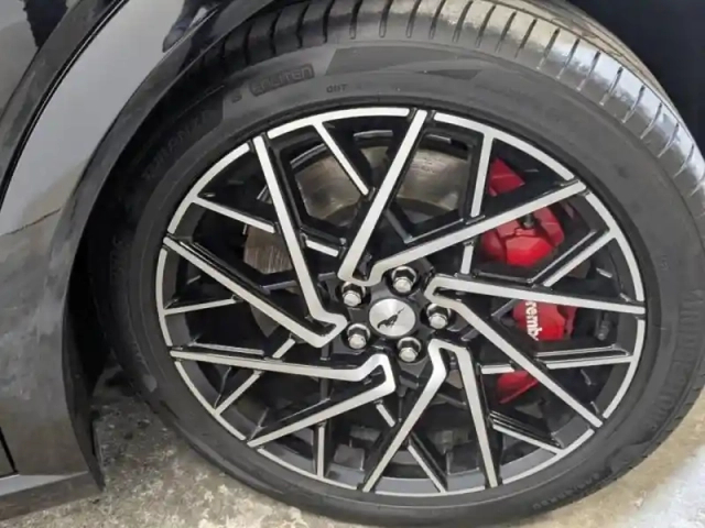 Ford Mustang mach-e 487ch extended range 91kwh gt awd — photo 5