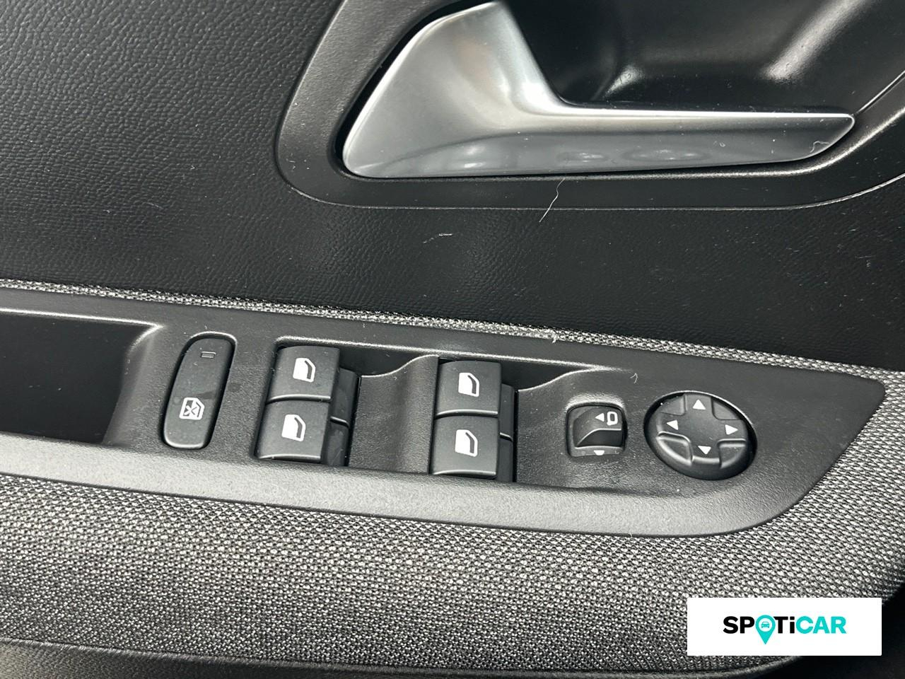 Peugeot 208 1.2 puretech 100ch s&s style — photo 19