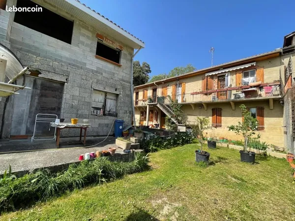Immeuble 360 m²