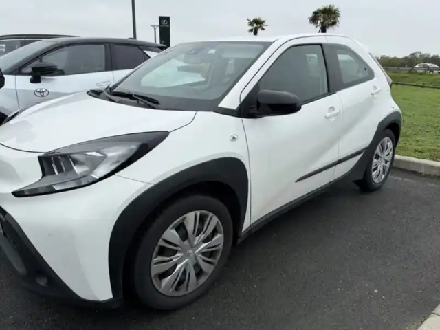 Toyota Aygo 1.0 vvt-i 72 dynamic — photo 23