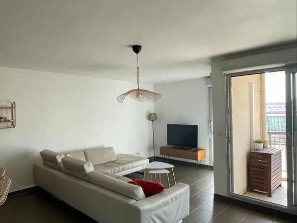 T3 meublé Saint Charles - vue mer - terrasse - Clim - 64m2