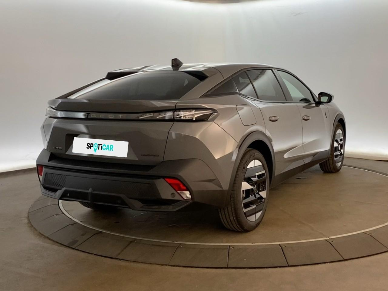 Peugeot 408 hybrid 145 e-dcs6 gt — photo 7
