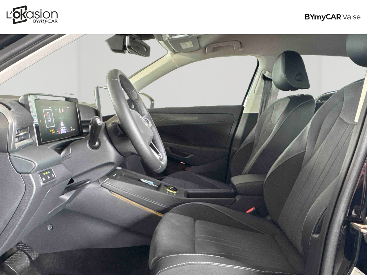 Volkswagen T-Roc 1.5 eTSI Hybrid 150 ch DSG7 — photo 11
