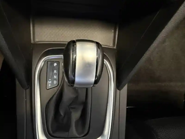 Renault Megane iv berline blue dci 115 edc — photo 104