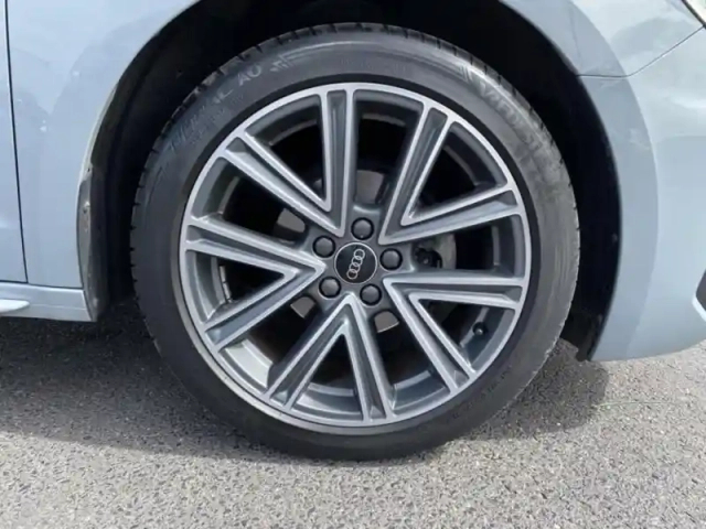 Audi A1 sportback 25 tfsi 95ch s line — photo 14