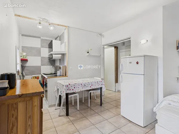 Studio 1 pièce 24 m²