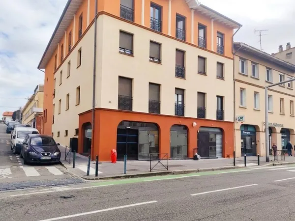 TOULOUSE - Location Local Commercial d'Angle 195 m² , Secteur Bonnefoy