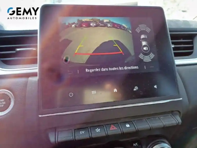 Renault Captur e-tech full hybrid 145 — photo 18