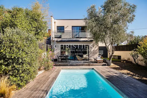 Maison 6 pièces 184 m²