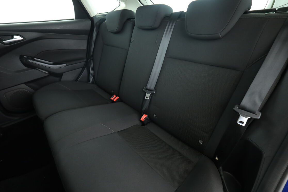 Ford Focus 1.5 TDCi Executive — photo 13