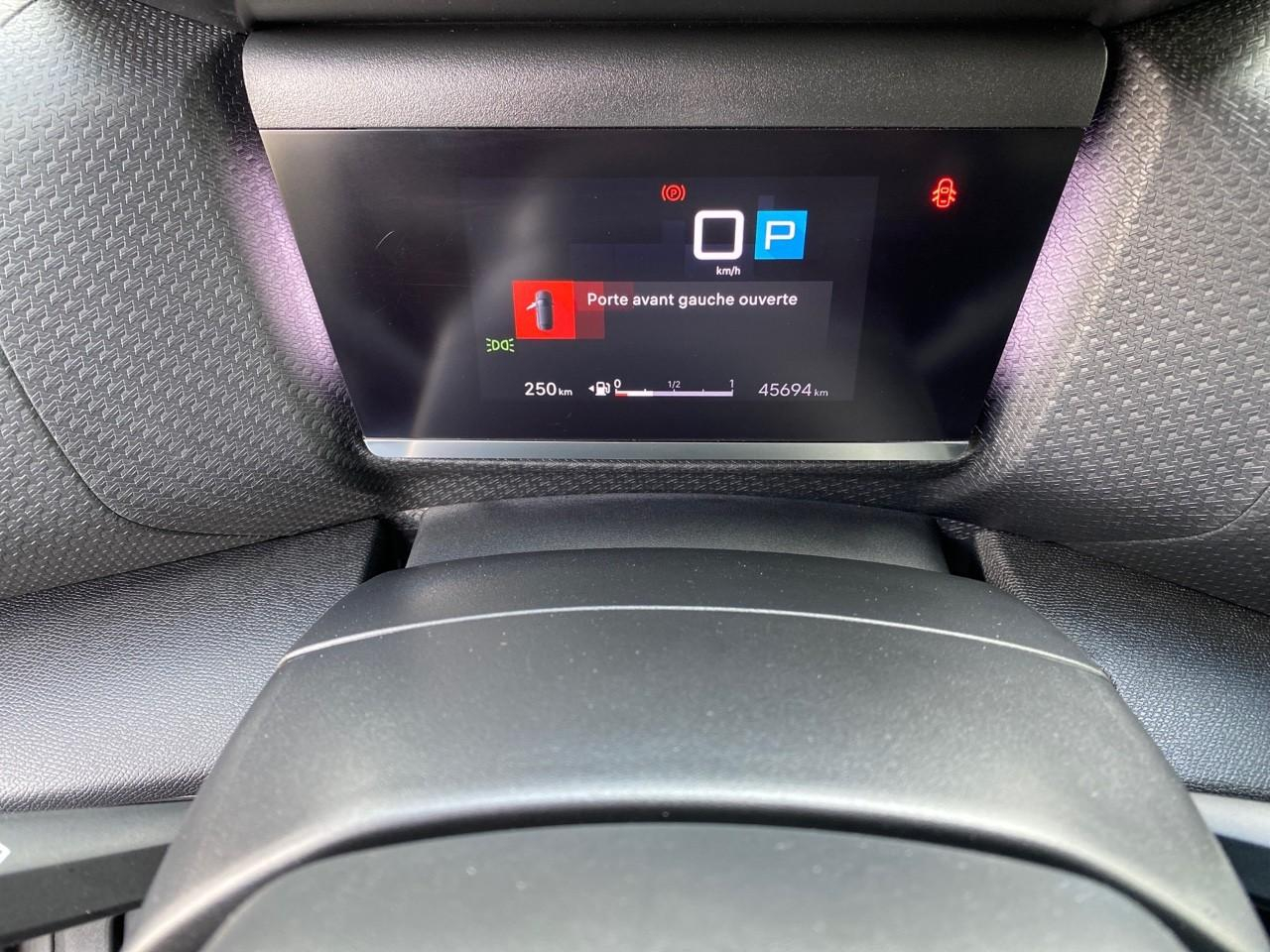 Citroën C4 1.5 bluehdi 130ch s&s max automatique — photo 23