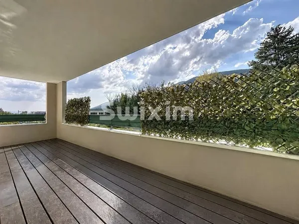 Appartement T3 de 63m² avec balcon donnant vue sur le Jura !