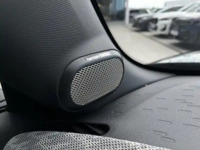 Mini Cooper 3 portes s 204ch favoured dkg7 — photo 15