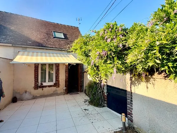 Maison avec plein de charme 58 m² jardin parking