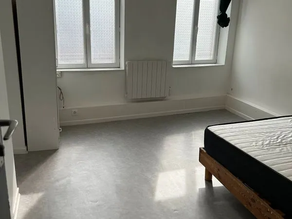 Tourcoing centre T1 meublé 30M2 libre le 10/11