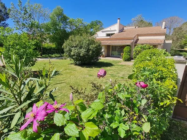Maison 7 pièces 191 m²