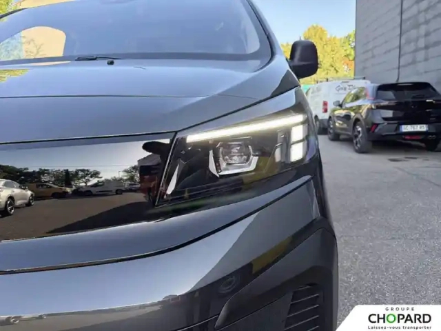 Opel Vivaro fgn sportive diesel 180 ch m automatique — photo 22