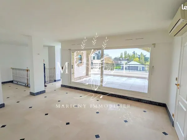 Appartement 7 pièces 200 m²