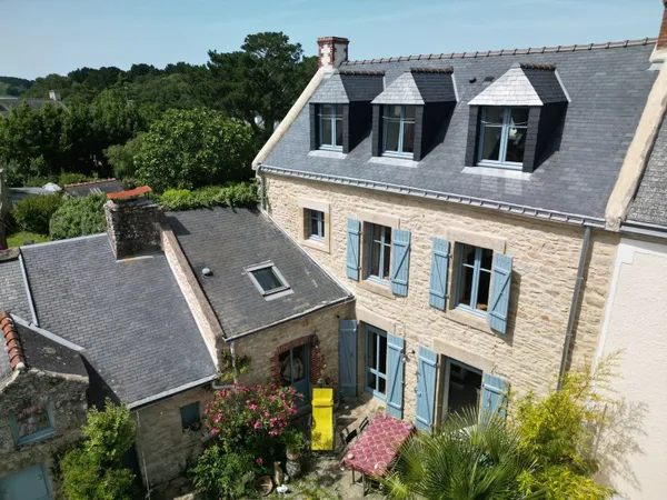 Vends maison charmante en pierres rénovée par architecte