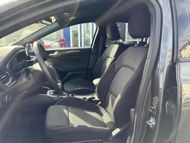 Ford Focus 1.0 ecoboost 125ch st-line — photo 12