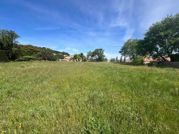 Terrain 1257 m²