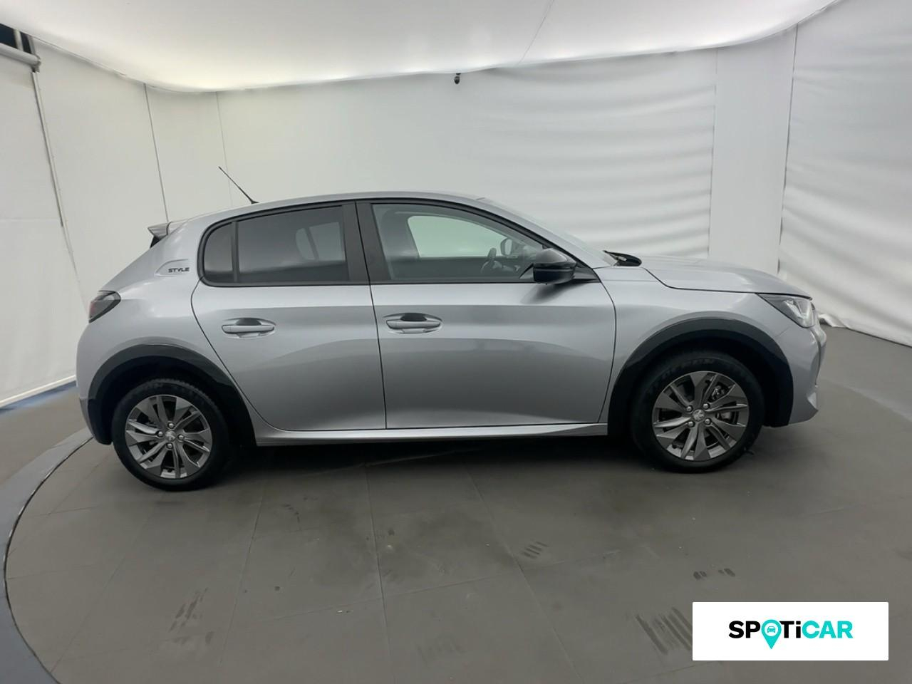 Peugeot 208 e-208 136ch style — photo 4