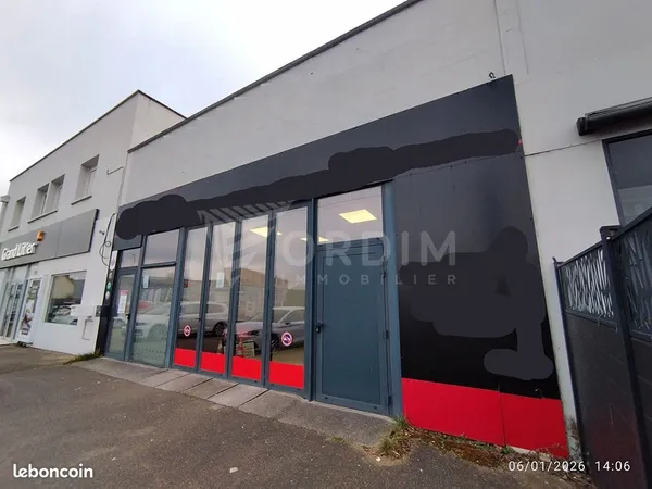 Local commercial 160 m² AUXERRE