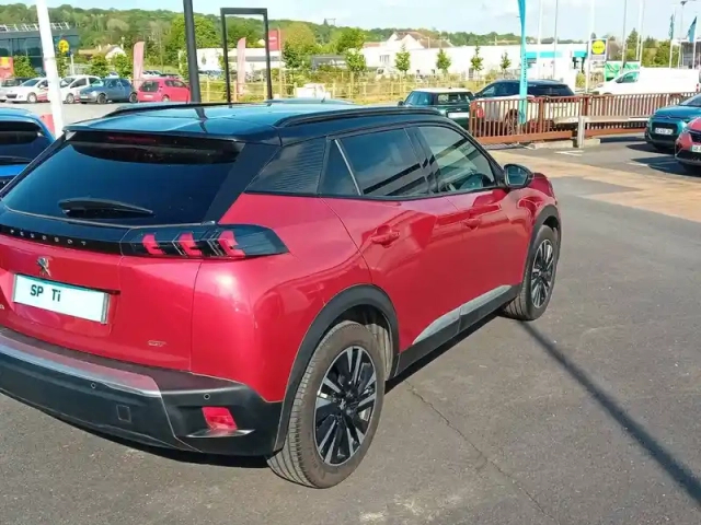 Peugeot 2008 electrique 136 ch — photo 16