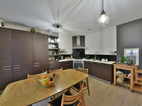 Appartement 6 pièces 143 m²