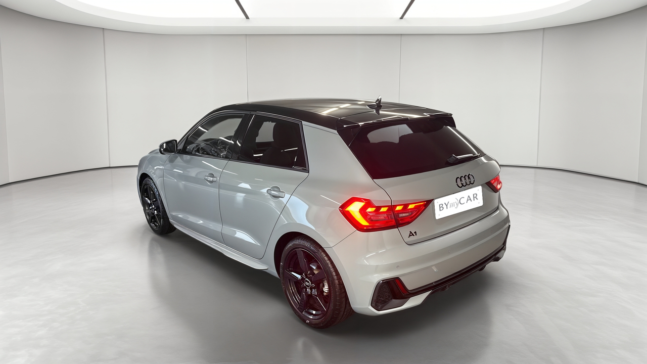 Audi A1 Sportback 30 TFSI 116 ch S tronic 7 — photo 3
