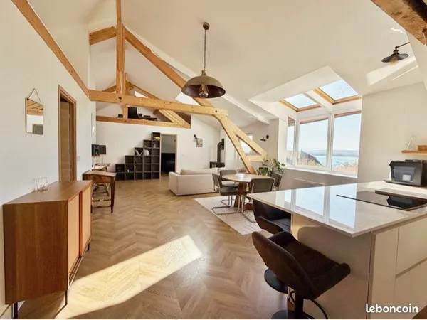 Loft d'exception à Veyrier-du-Lac (143m2 utile) • Vue lac • Haut rendement locatif