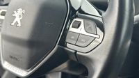 Peugeot 3008 1.2 PureTech 130ch S&S Roadtrip EAT8 — photo 18