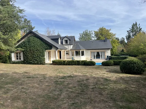 Maison 11 pièces 280 m²