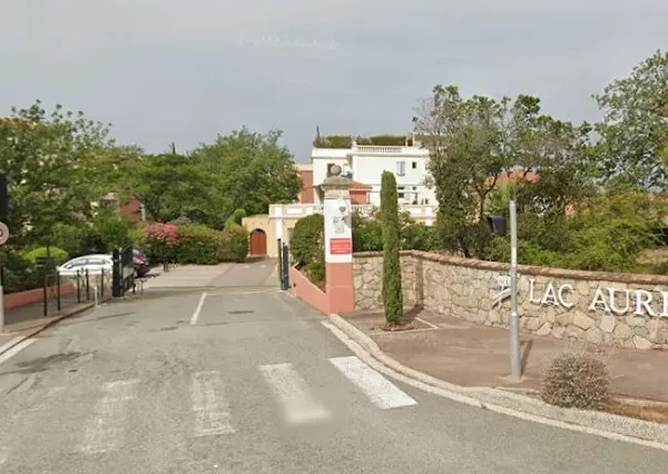 Parking 12 m²
